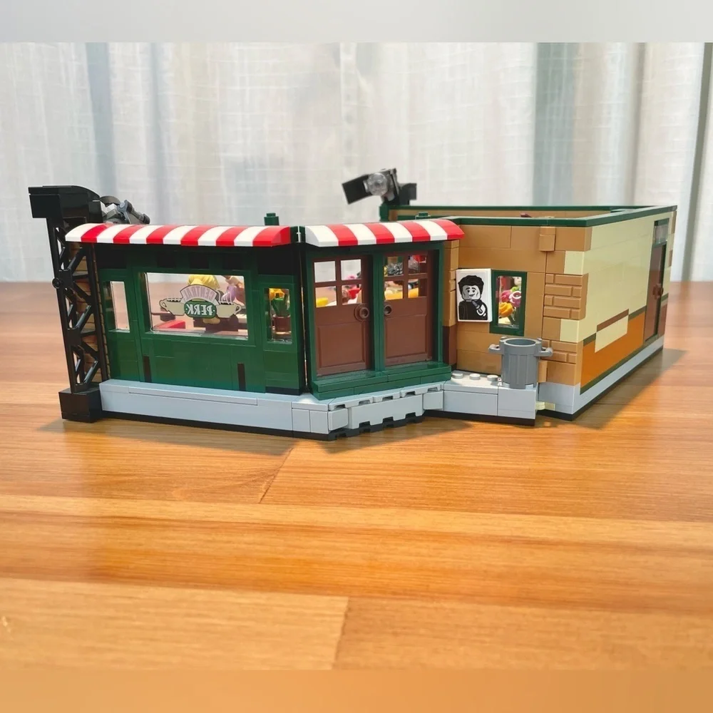 LEGO Ideas Friends Central Perk Complete Set 21319 Ross Rachel Chandler Monica